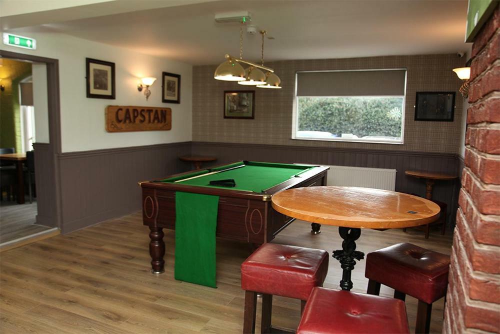 Liberal House Tamworth Hotel ภายนอก รูปภาพ